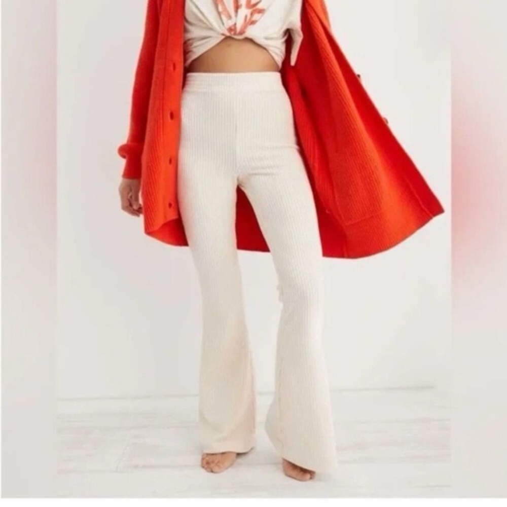 Aerie High Waisted Groove On Velour Flare Pants